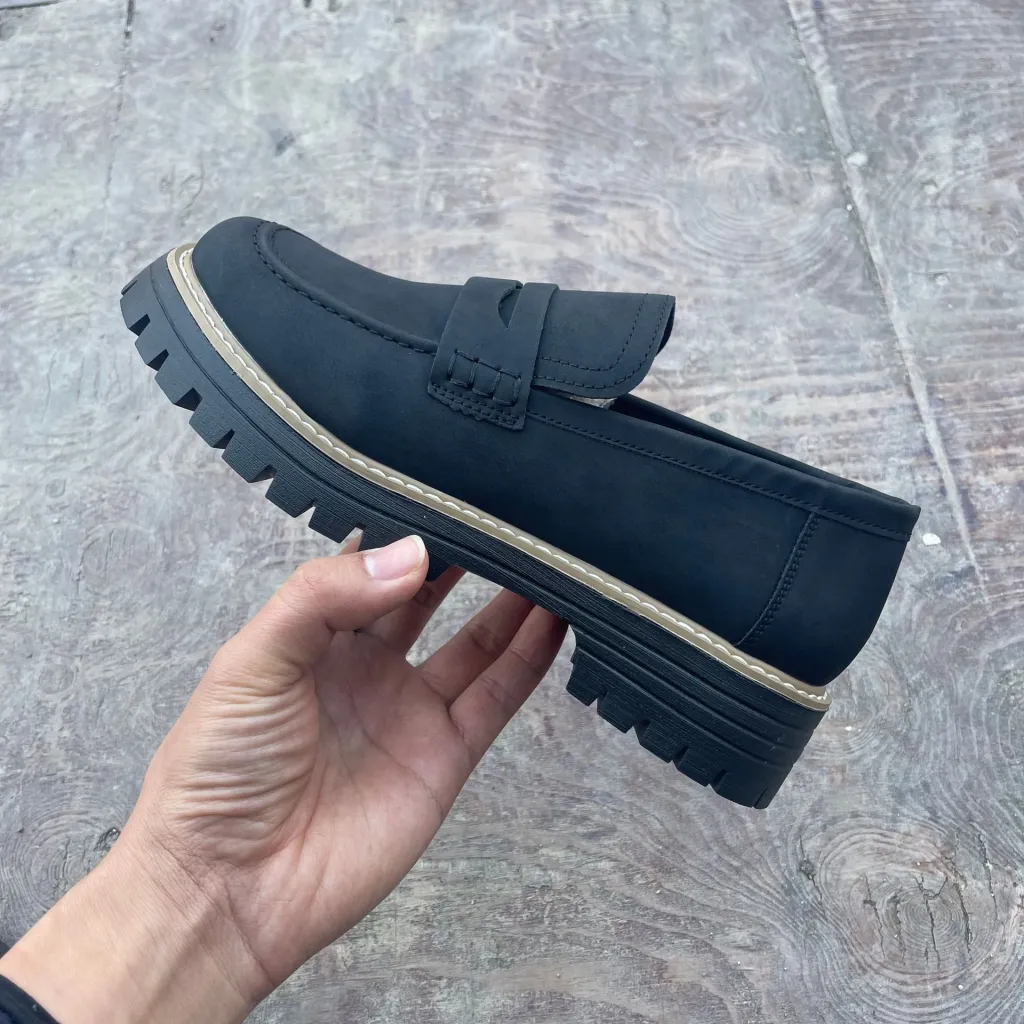 Leather Plus Size Casual Women's Shoes - Black