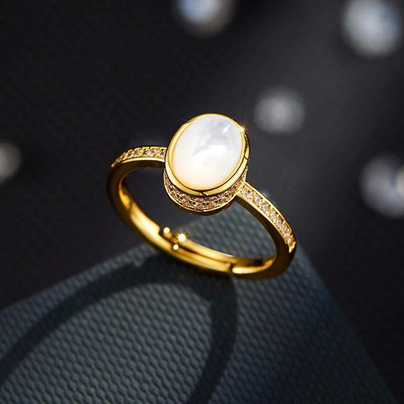 Original Design Elegant And Minimalist Open Ring With Natural Mother-of-Pearl Oval Setting