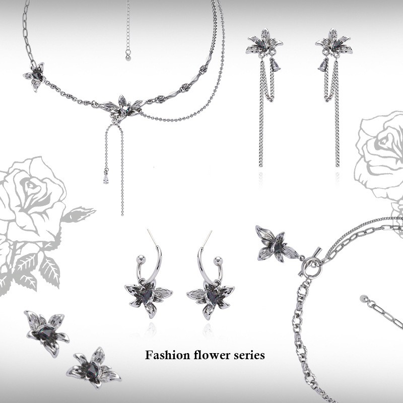 Colorful Zircon Flower Necklace Light Luxury