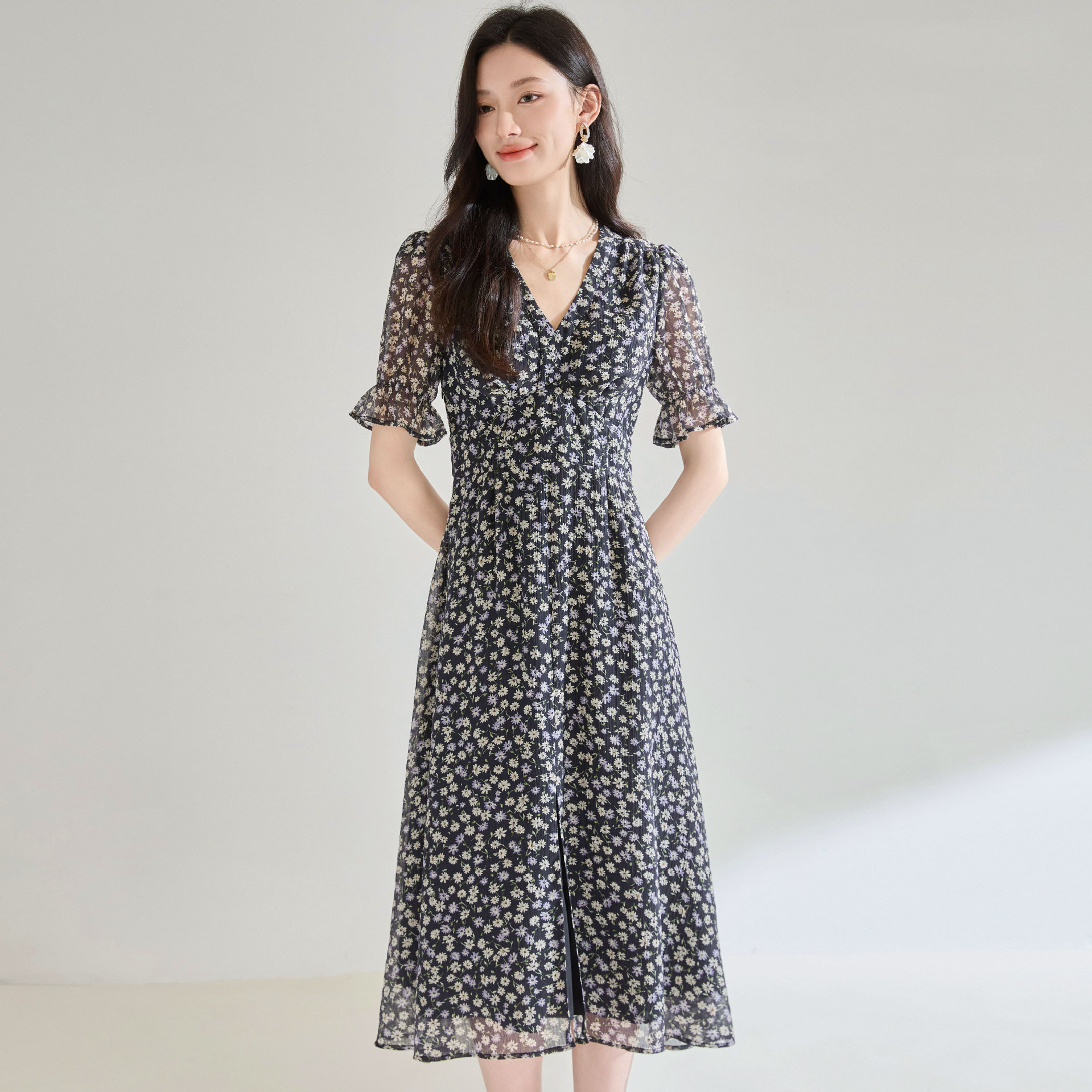 Waist tight Slimming V neckline Light Chiffon Printed Midi Skirt Black - Shop at LoveMi