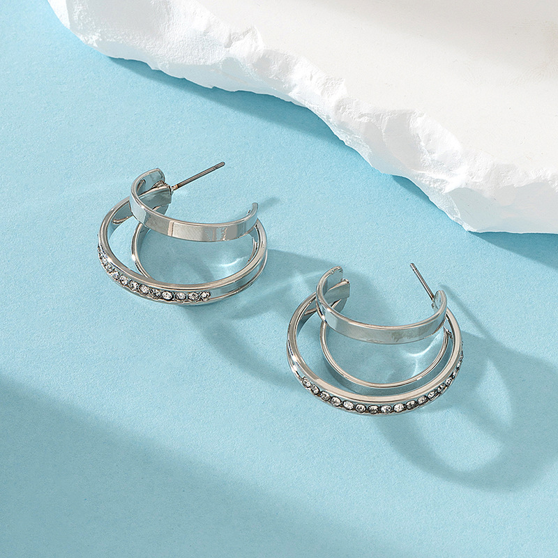 Retro Metal French-style Earrings For Women