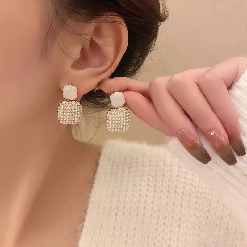 High-grade Pearl Earrings Simple