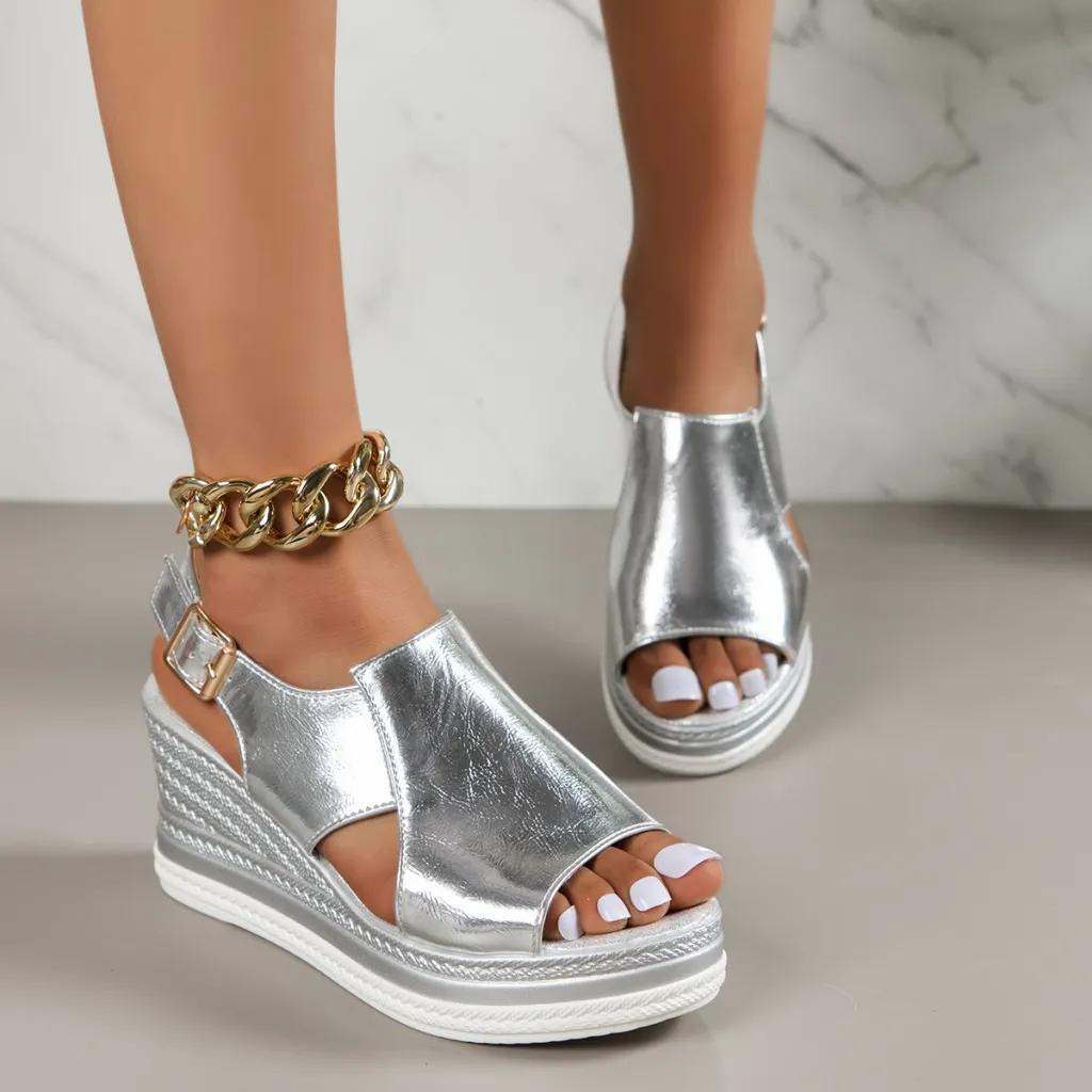Flat Buckle Sponge Cake Thick Sole Beach Sandals For Women - Silver
