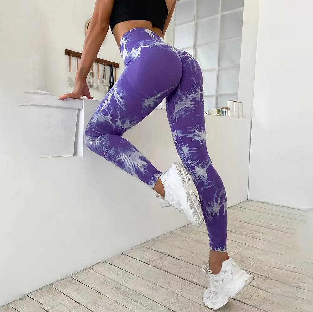 Seamless tie-dye yoga pants – supplier lifestyle photo 3