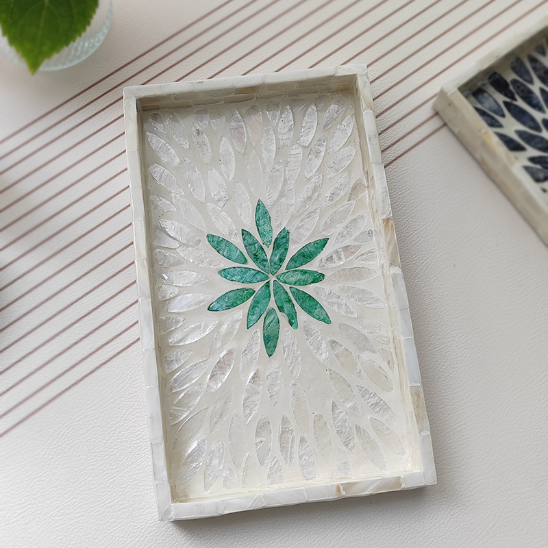 Rattan shell snack storage tray (golden leaf)