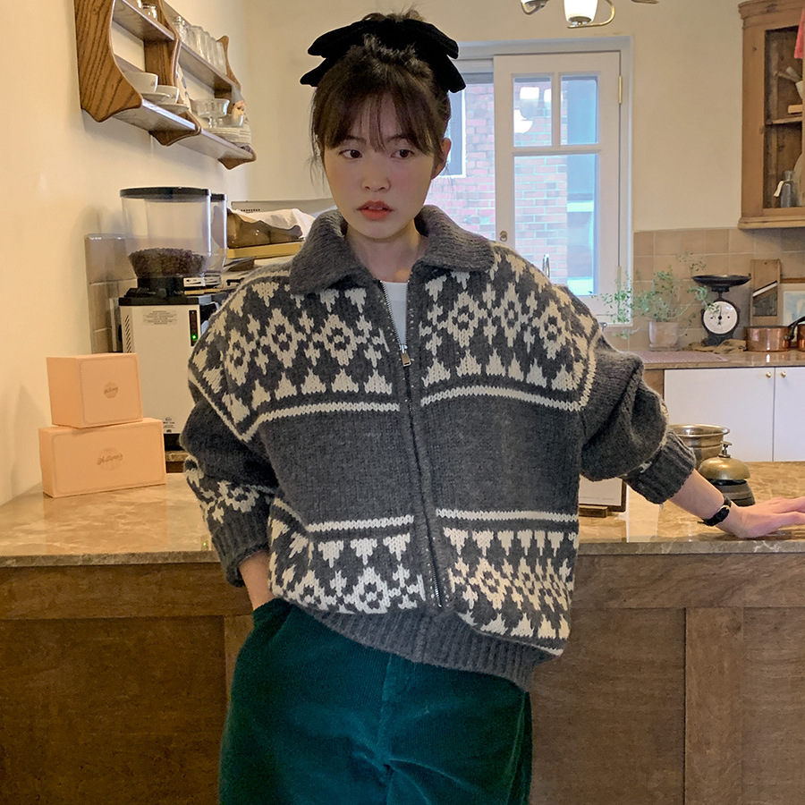 French Style Casual Retro Style Contrast Color Jacquard Weave Zip Sweater