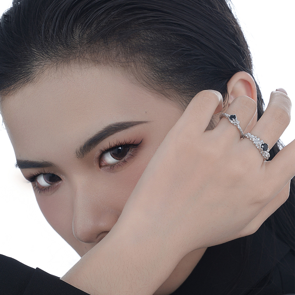 Burnt Wrinkle Texture Diamond Ring Female