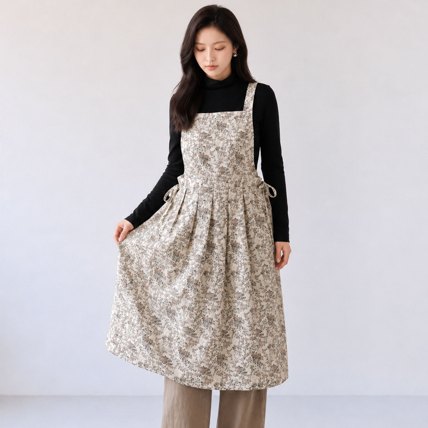 Womens Fashionable French-style Floral-print Suspender Apron