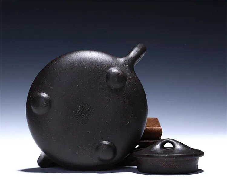 Title 10, Black Zhujing Jingzhou Painted Stone Ladle Pot