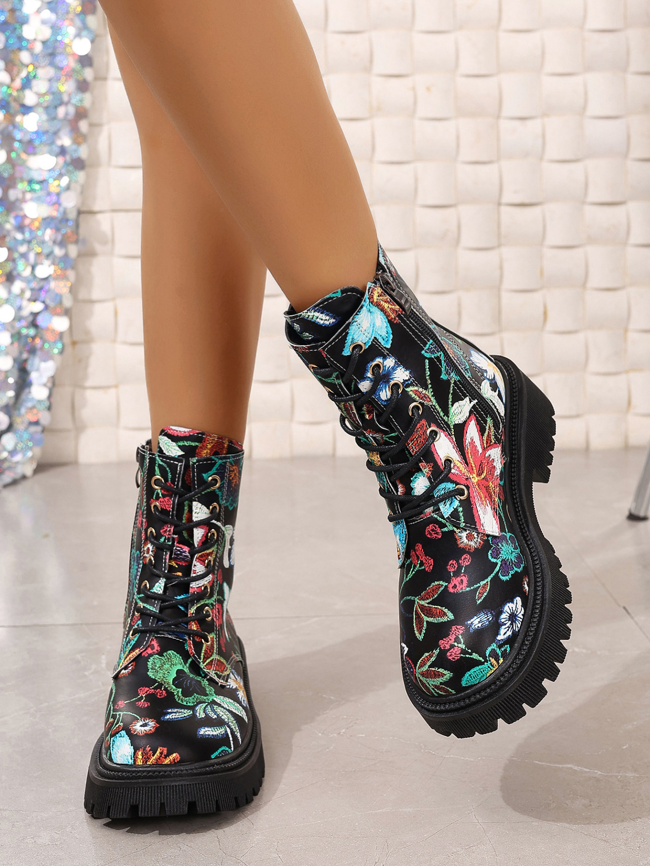 Title 7, Botas Martin femininas com estampa multicolorid...