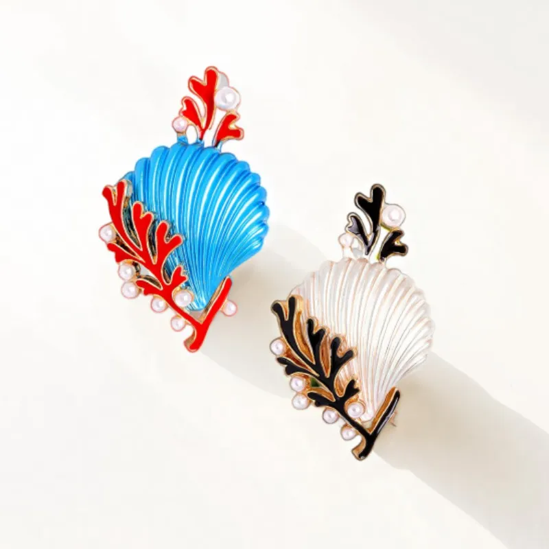 Creative Arts Dripping Shell Coral Brooch Female Alloy Marine Life Pin