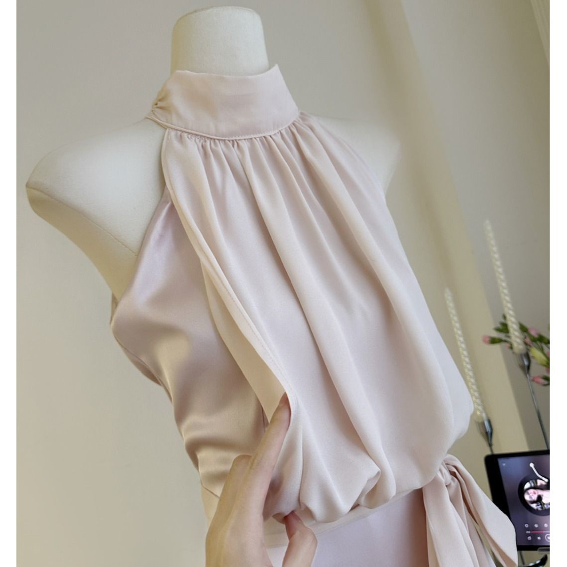 Fashion-forward Look Of A Smooth Satin Patchwork Workwear Halter Dress