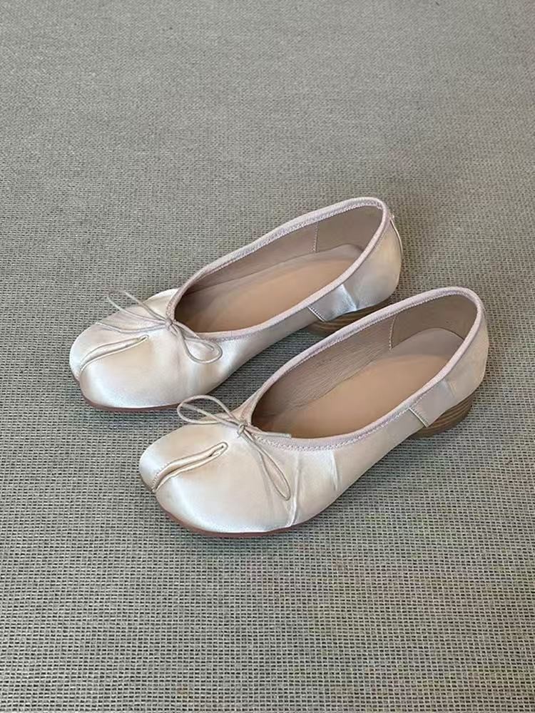 Womens Retro Low-Top Versatile Mid-Heel Shoes