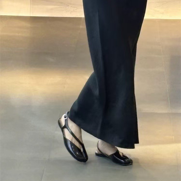 Strap Buckle Flip-Flop Sandals, picture 3 of 6