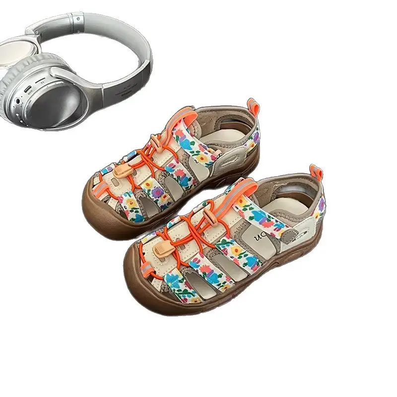Summer New Style Childrens Soft-Soled Stream-Walking Shoes