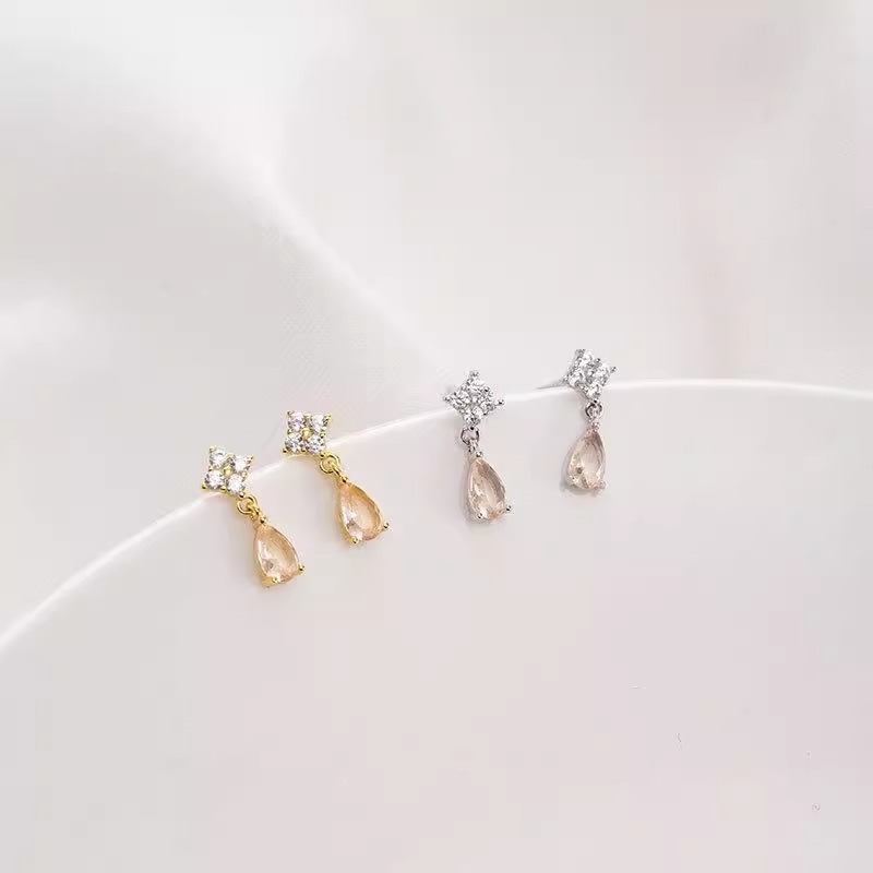 Versatile And Exquisite Womens Teardrop Earrings