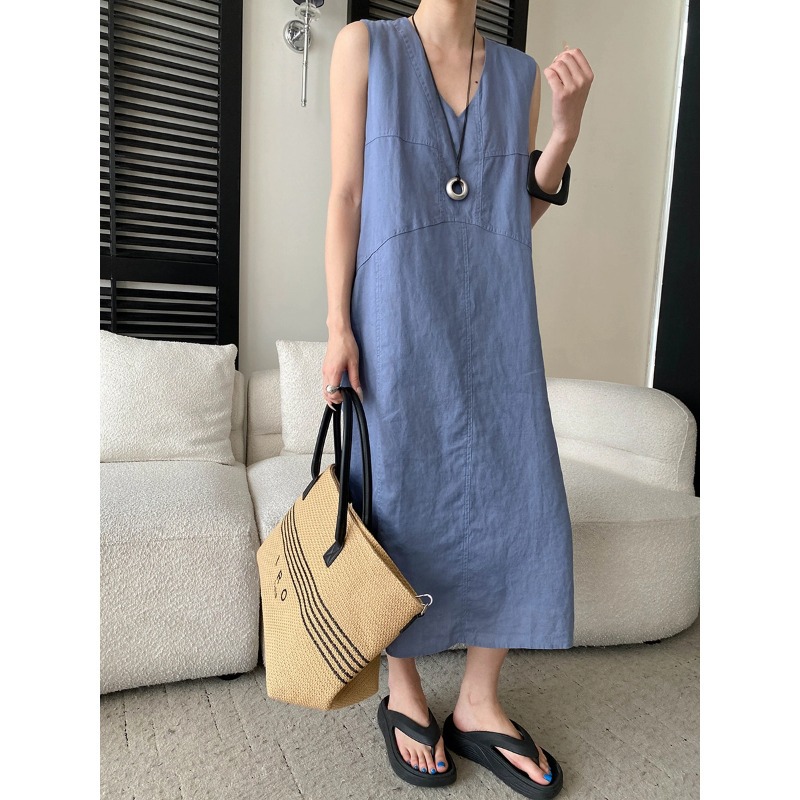 Breathable And Comfortable V-neck Loose-fit Sleeveless Dress