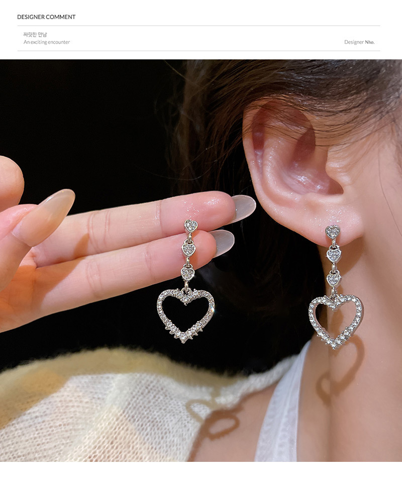 Sterling Silver Needle Sparkling Full Rhinestone Love Heart Earrings Female Ins
