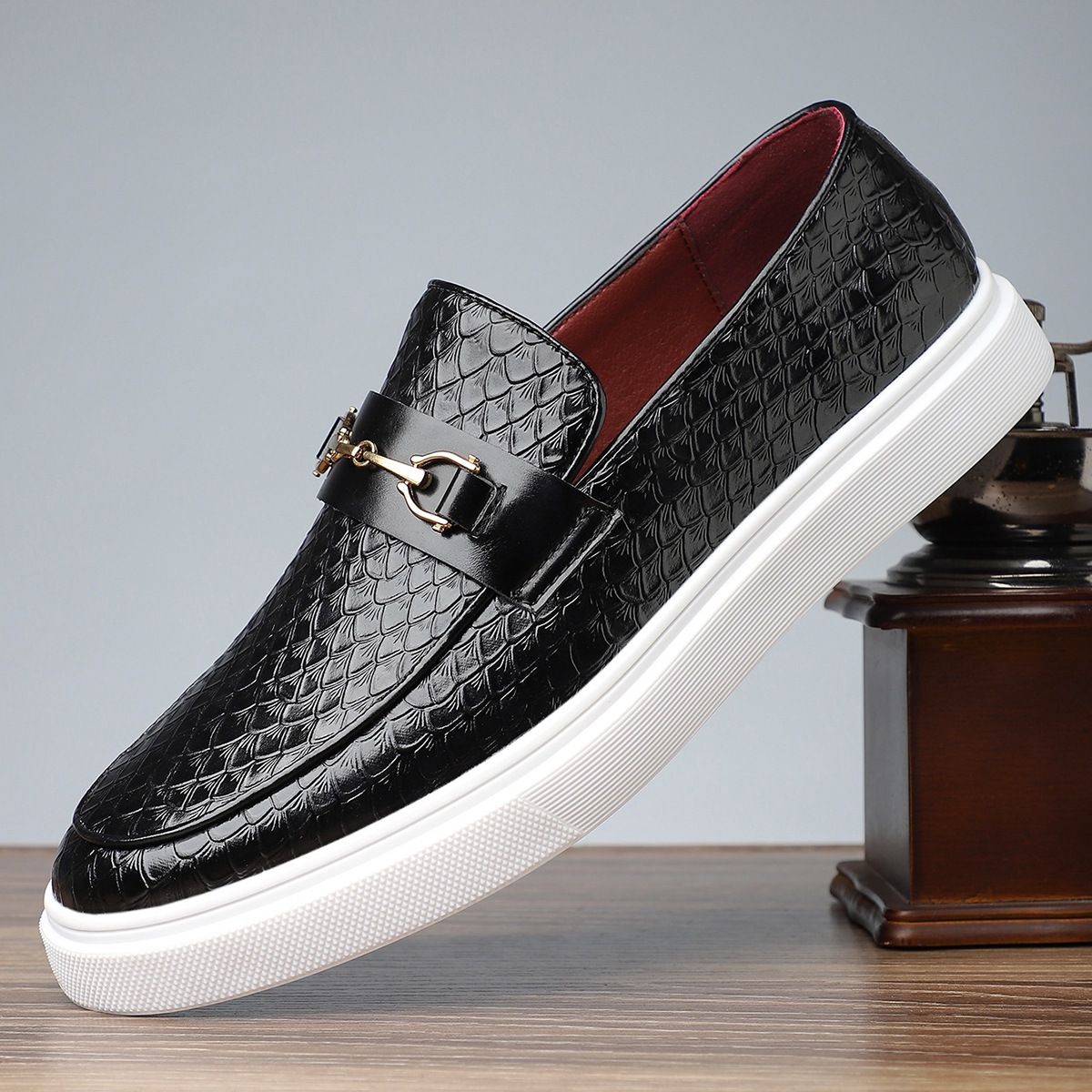 Fashionable Soft-soled Versatile Breathable Casual Shoes For Men