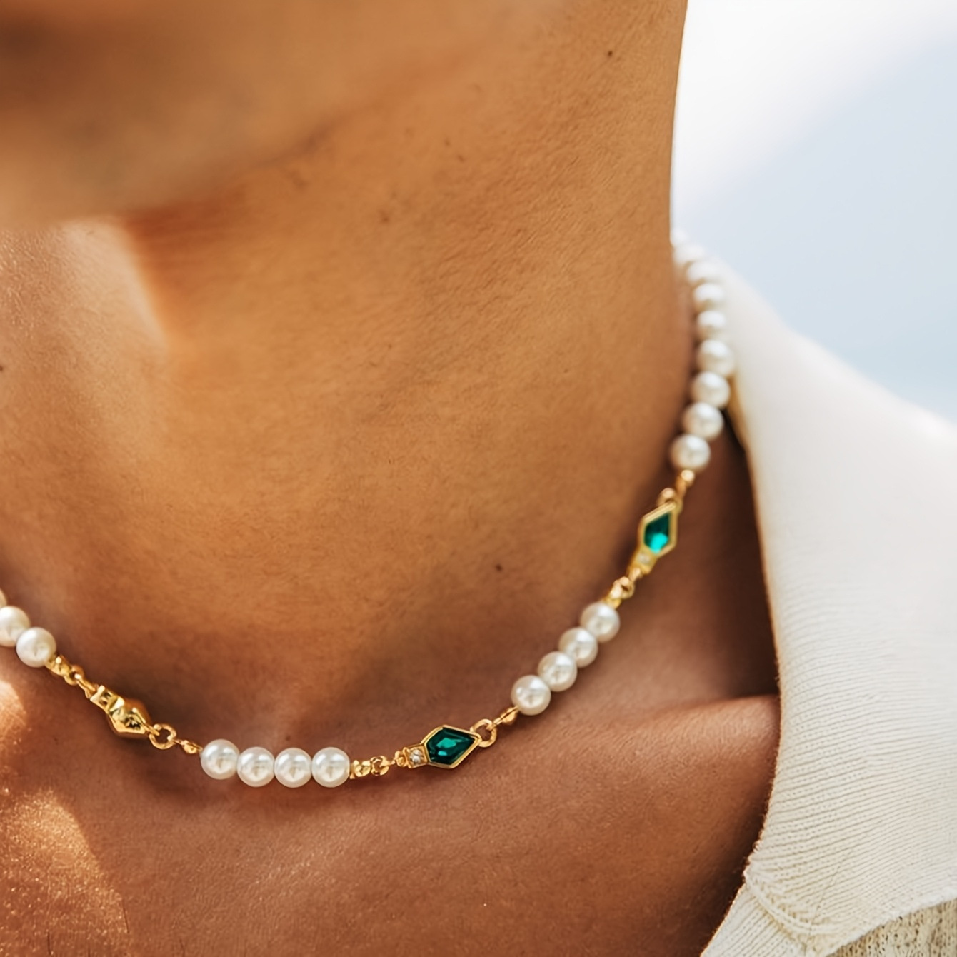 Green Zircon-inlaid Faux Pearl Beaded Necklace