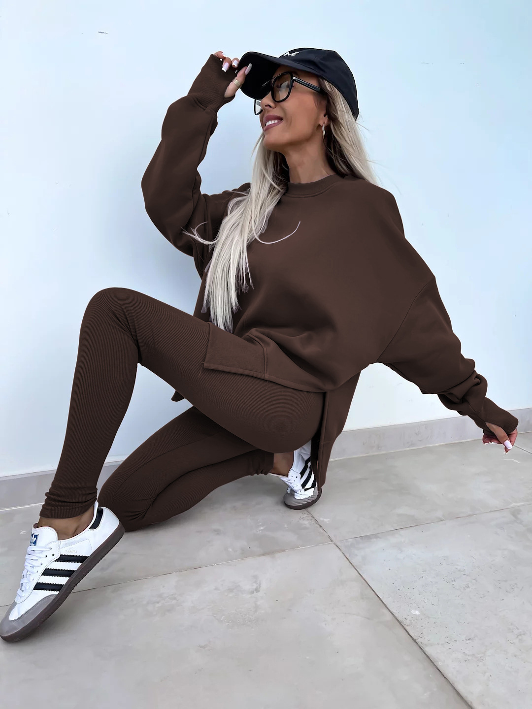 Casual Loose Sweater Suit with Tight Trousers. Product information: Color: apricot, red, khaki, pink, blue, purple, orange, green, black Sleeve type: regular sleeve Pants length: trousers Main fabric composition: Polyester (polyester fiber) Size: S,M,L,XL