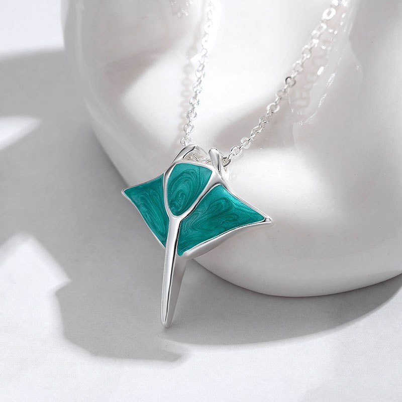 Womens Nautical-Style Manta Ray Pendant Necklace