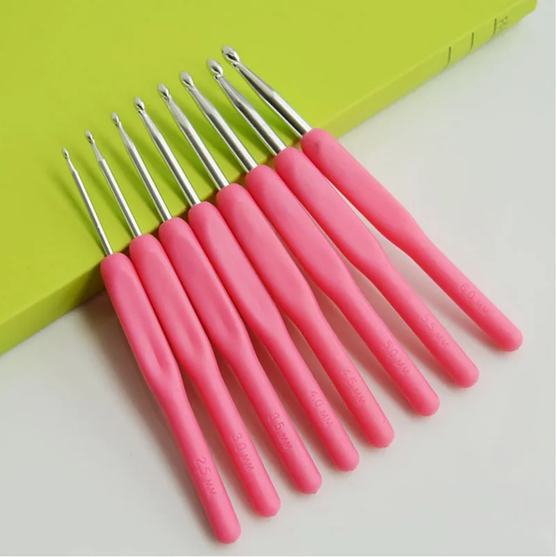 Title 2, Complete knitting tool set with sweater needles...