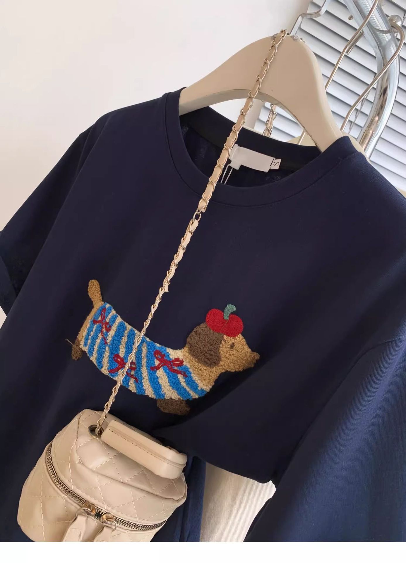 Wrinkle-Resistant Loose Fit Cotton T-Shirt with Puppy Embroidery