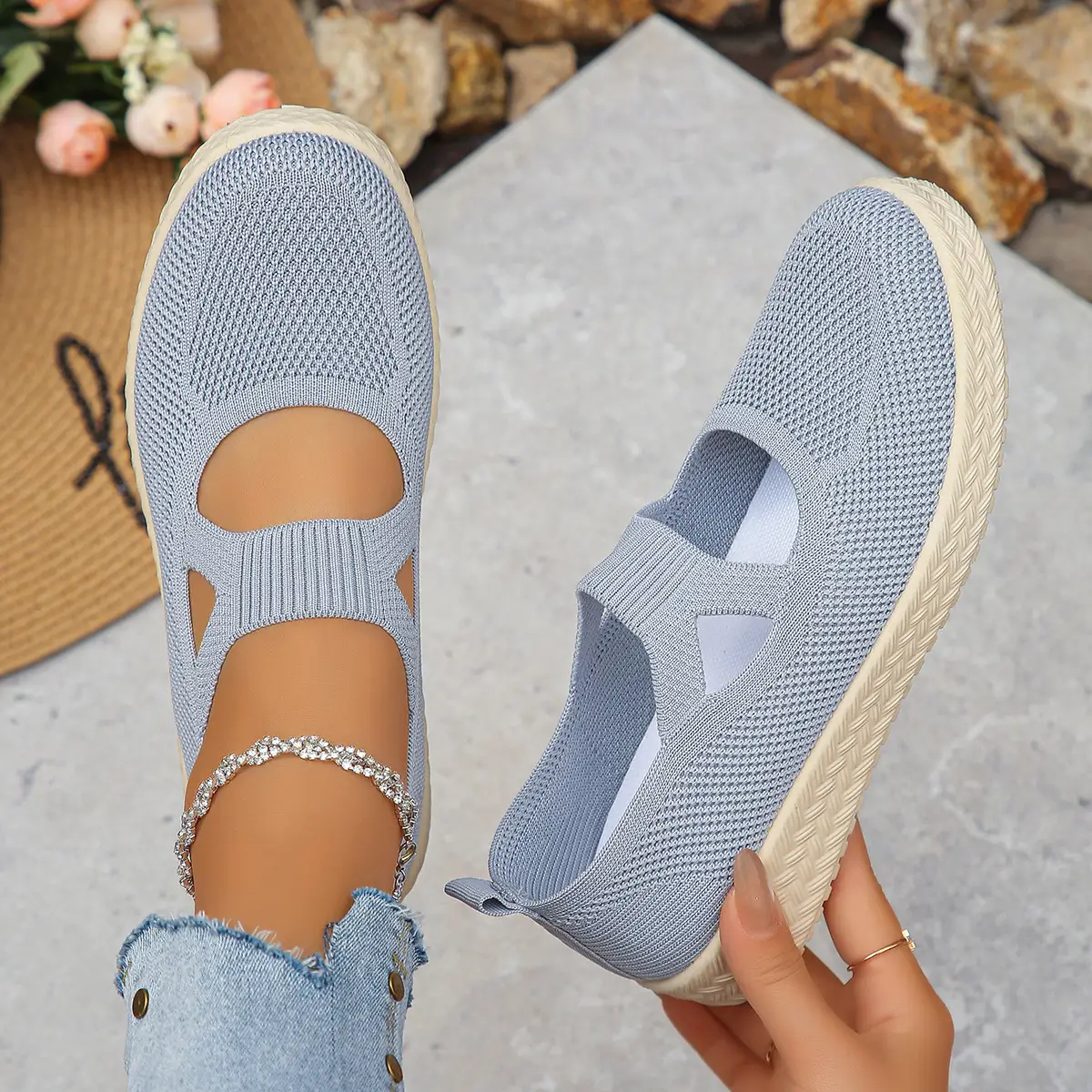 Womens Breathable Mesh Low-heeled Slip-on Pumps