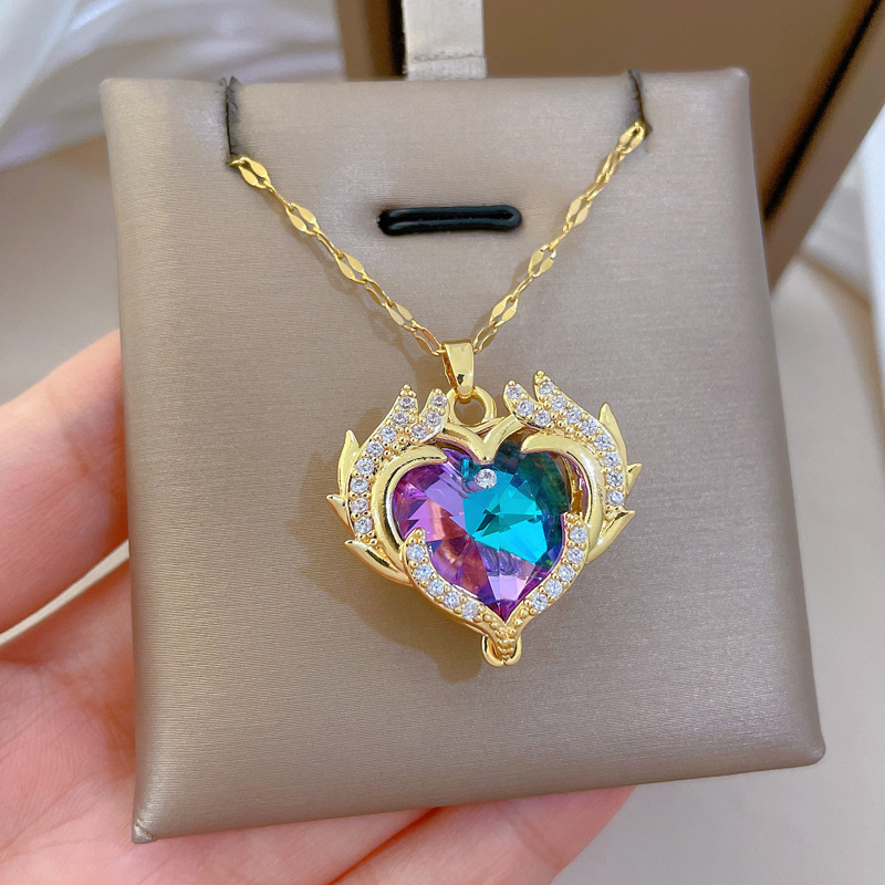 Womens Diamond-studded Heart-shaped Necklace