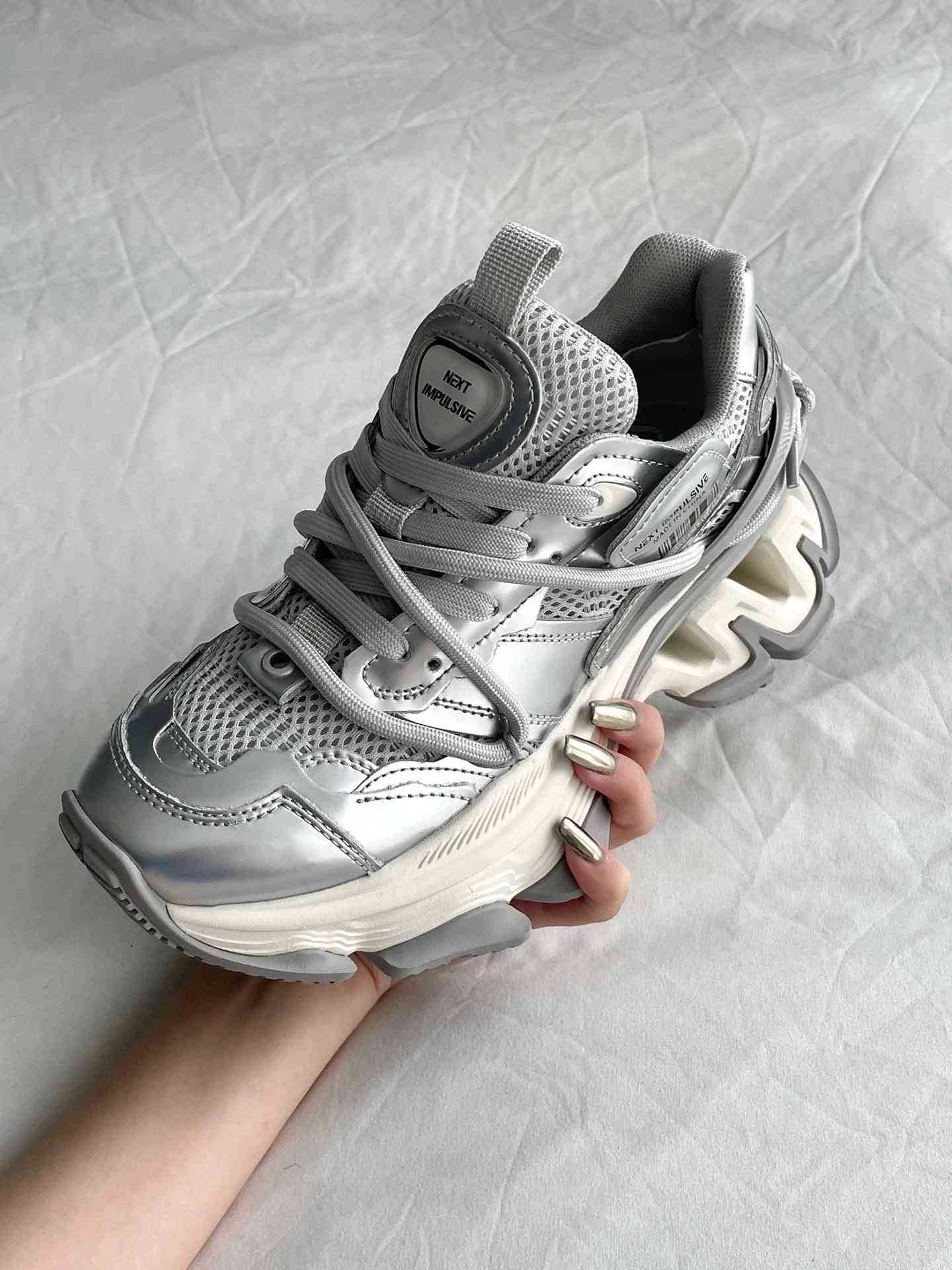 Fully Futuristic Chunky-soled Casual Sneakers Silver Dad Shoes