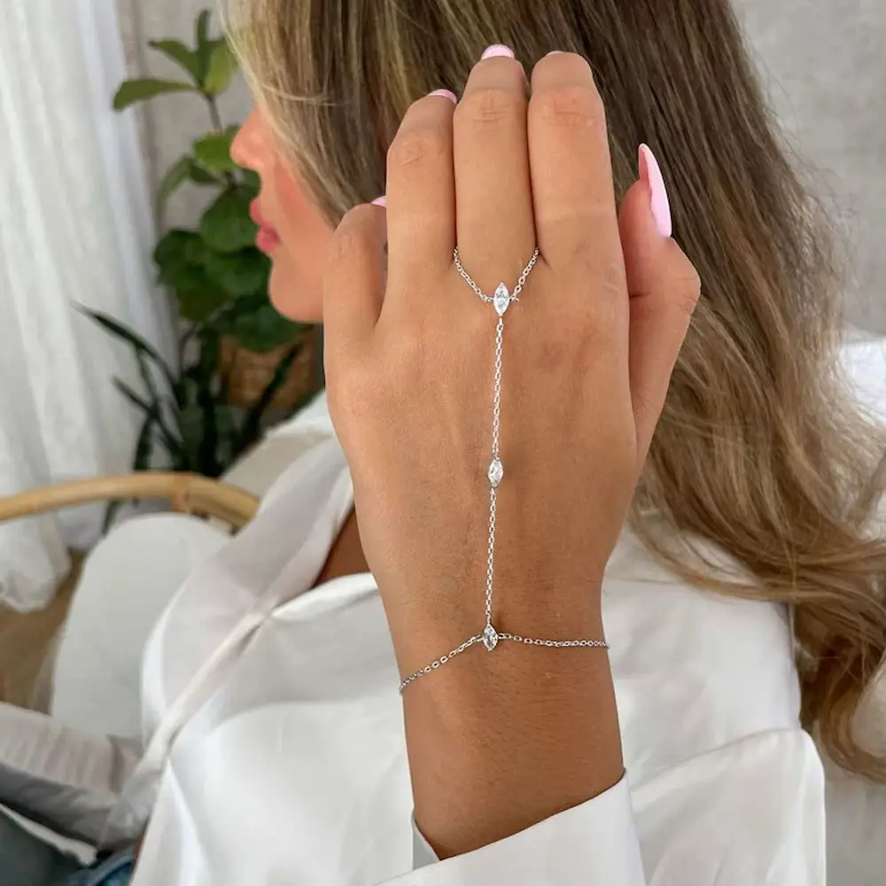 Minimalist Ultra-glamorous Marquise-cut Zircon Fingerless Bracelet