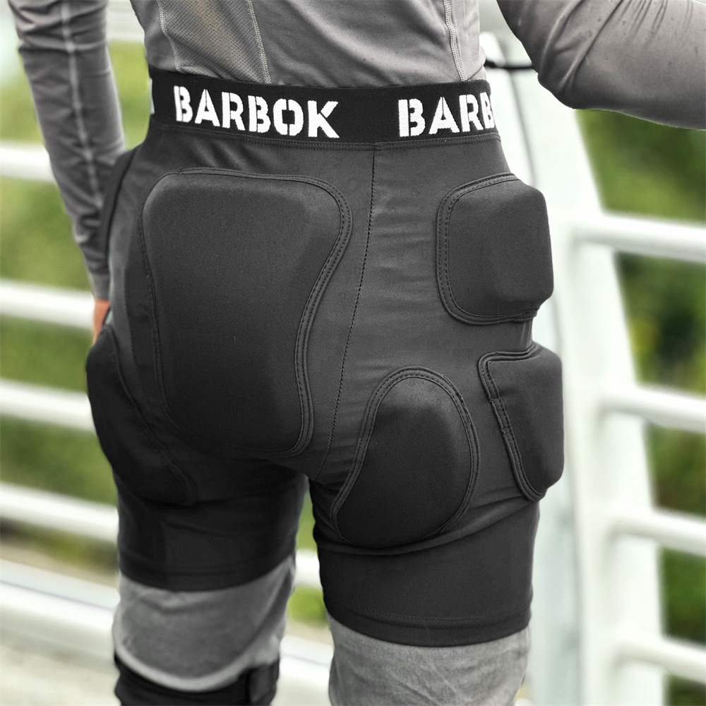 Roller Skating Skating Skateboard Hip Pad Pants Ski Equipment Protection Anti-fall - Image 1