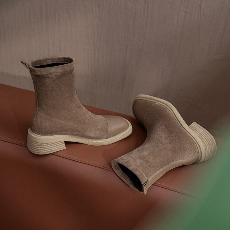 Title 13, Botas fashion de couro nubuck com cano médio, b...