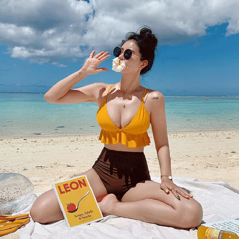 Split Ruffled Contrast Colour Hot Spring Bathing Suit Women - Yellow