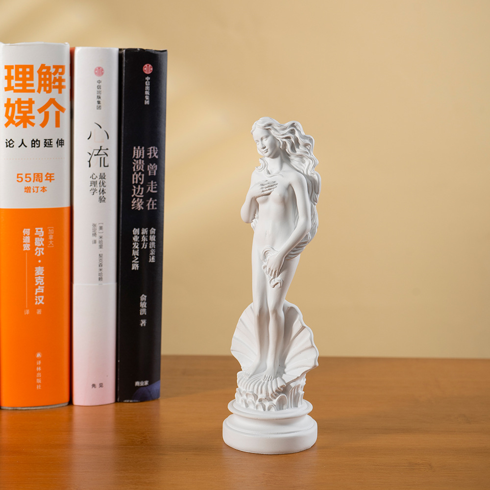 Character Figurine Home Resin Craft Decoration