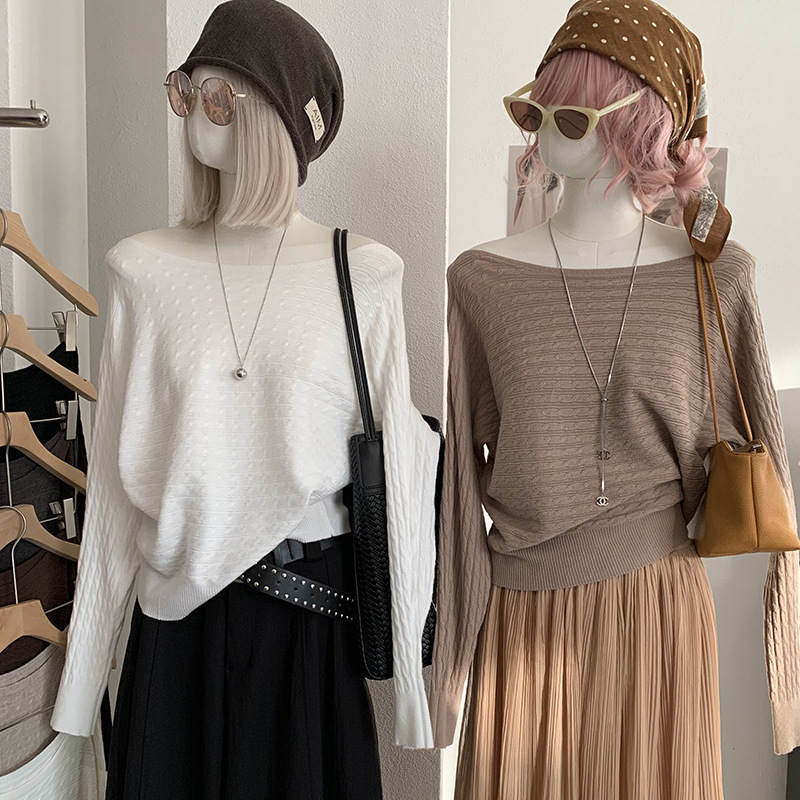 Cable-knit Long-sleeve Sweater With A Fitted Waist That Flatters The