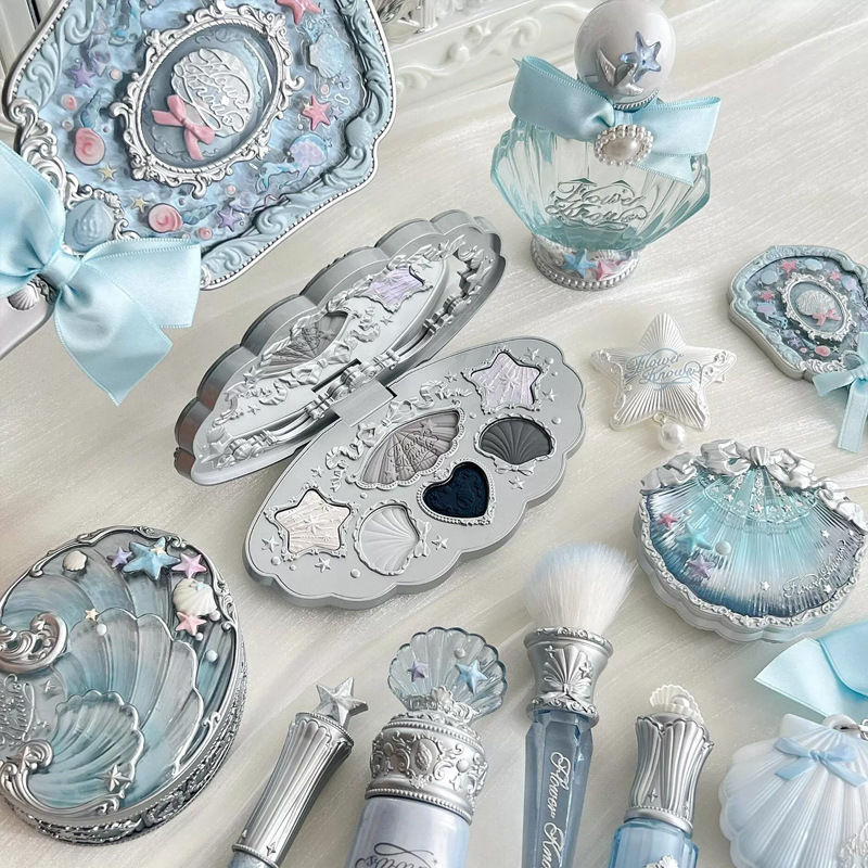 Lipstick Blush And Eyeshadow Palette Makeup Beauty Enhancing Gift Set