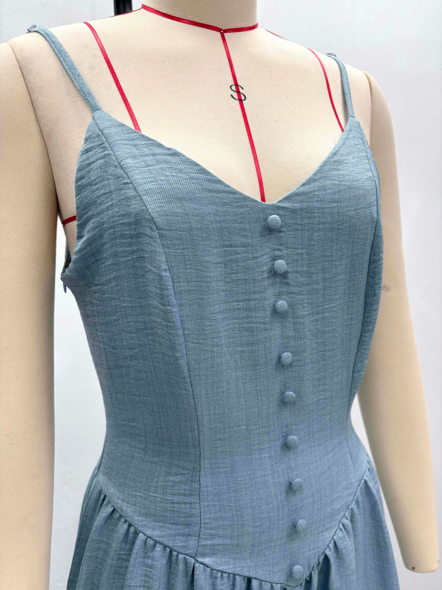 Buy Women's Clothing Online | Buy Trending Dresses for Women