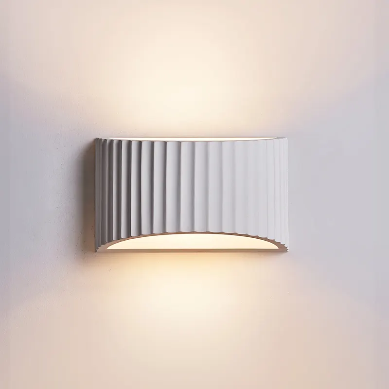 French-style Vintage Wall Sconce Plaster Bedside Lamp