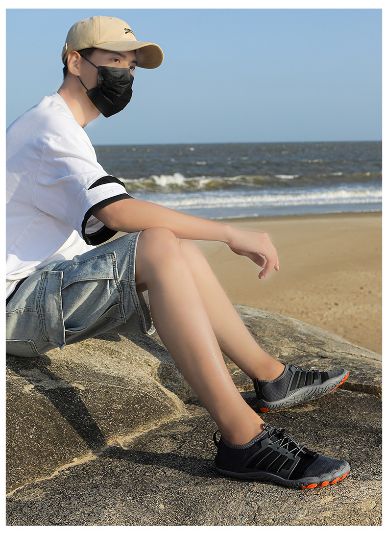 Unisex Water Shoes - Non-Slip Breathable Aquatic Shoes — detail view 7