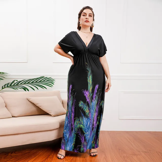 Extra Large Extra Long Mopping Holiday Beach Dress Feather On Black Background - Shop at LoveMi