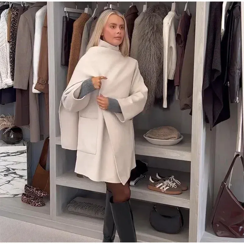 Women's Fashionable Comfortable Collar Woolen Coat - Milky White