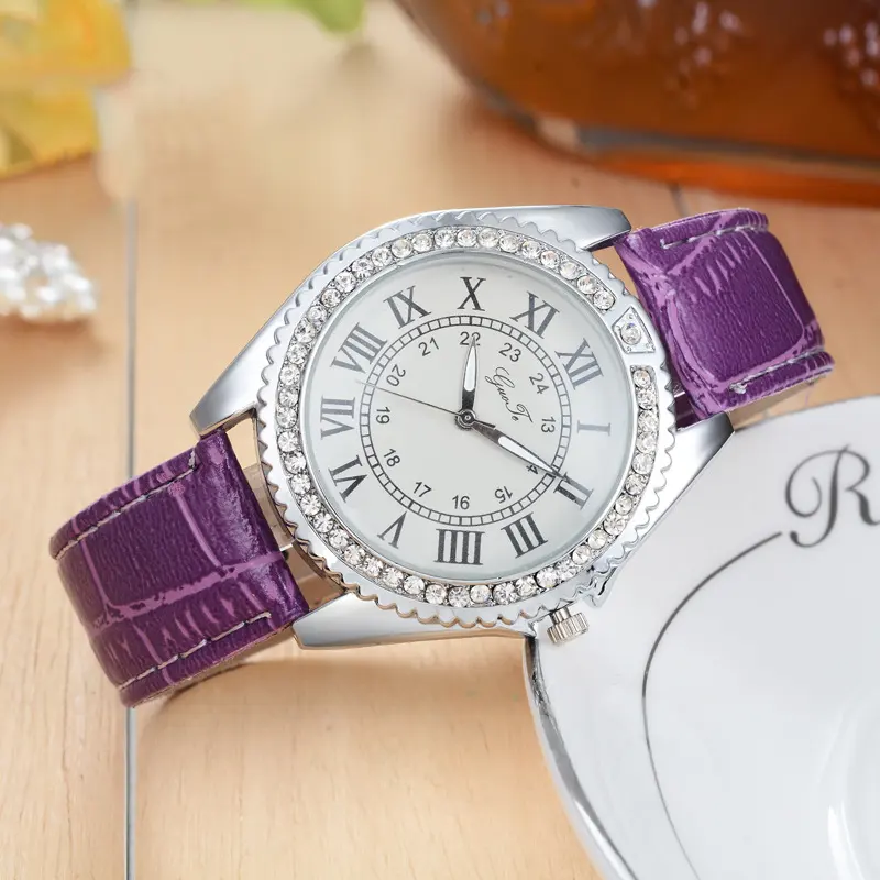 Fashion Belt Roman Scale Gear Watch for Women