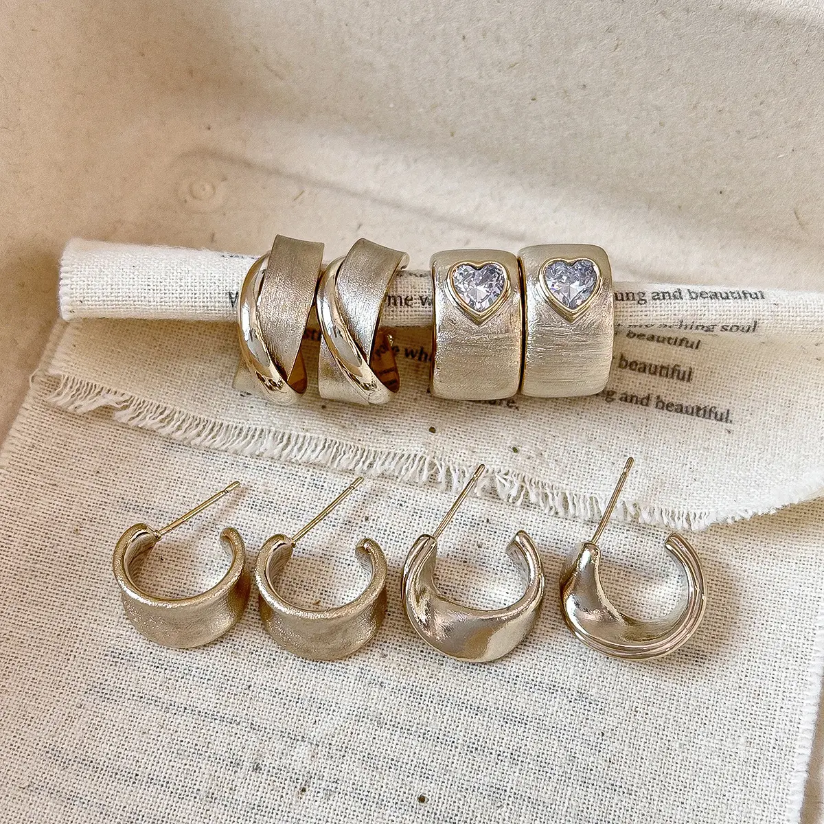 Elegant Minimalist And Fashionable Drop Glaze Pentagram