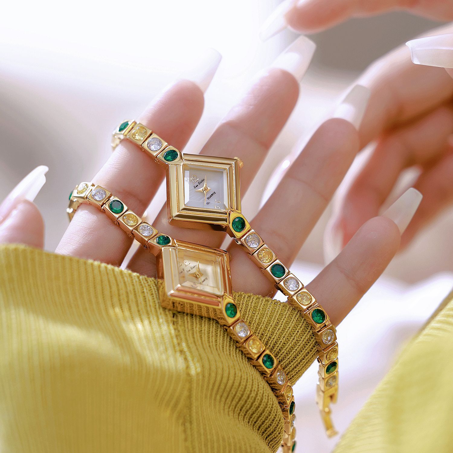 Light Luxury Temperament Gradient Diamond Anique Pocket Watch Spring Green Women's Watch