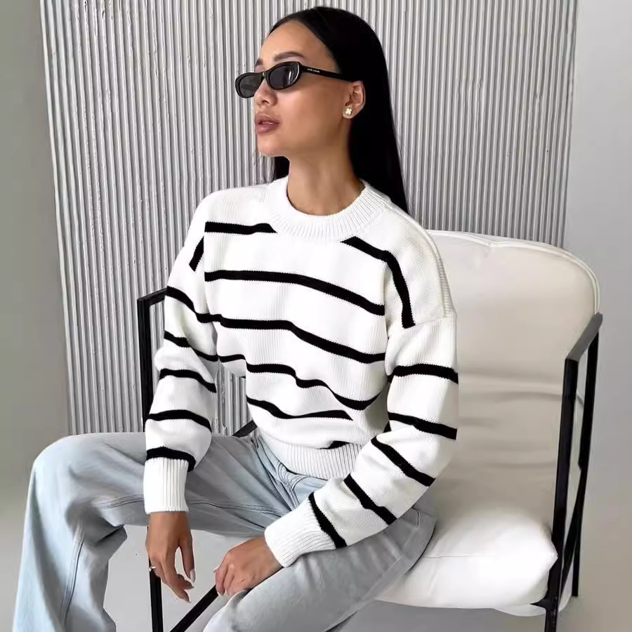 Women's Color-blocked Base Layer For Inner And Outer Wear
