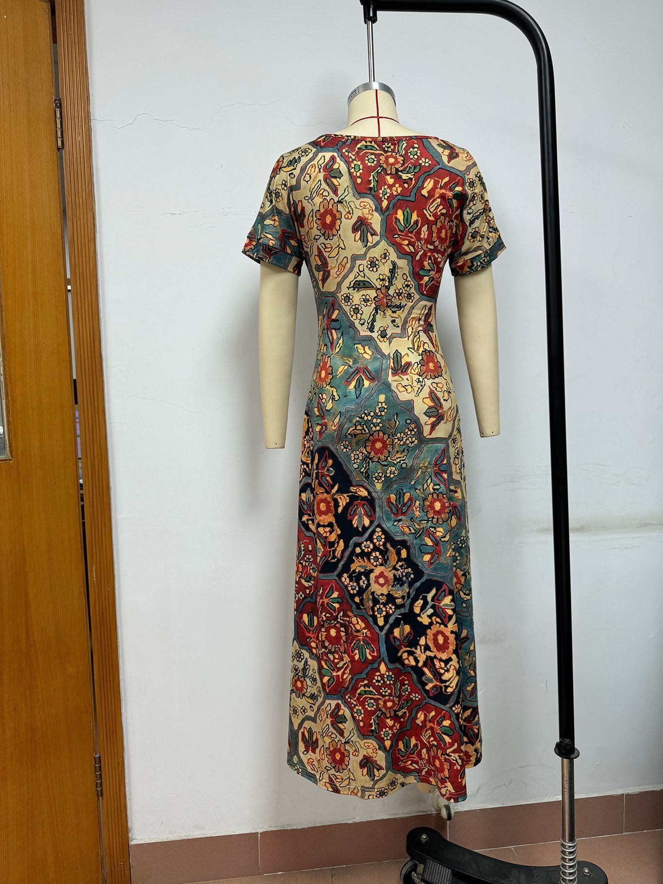 Buy Women's Clothing Online | Buy Trending Dresses for Women