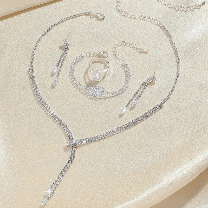 Fashion Simple Necklace Earring Bracelet Four-piece Set