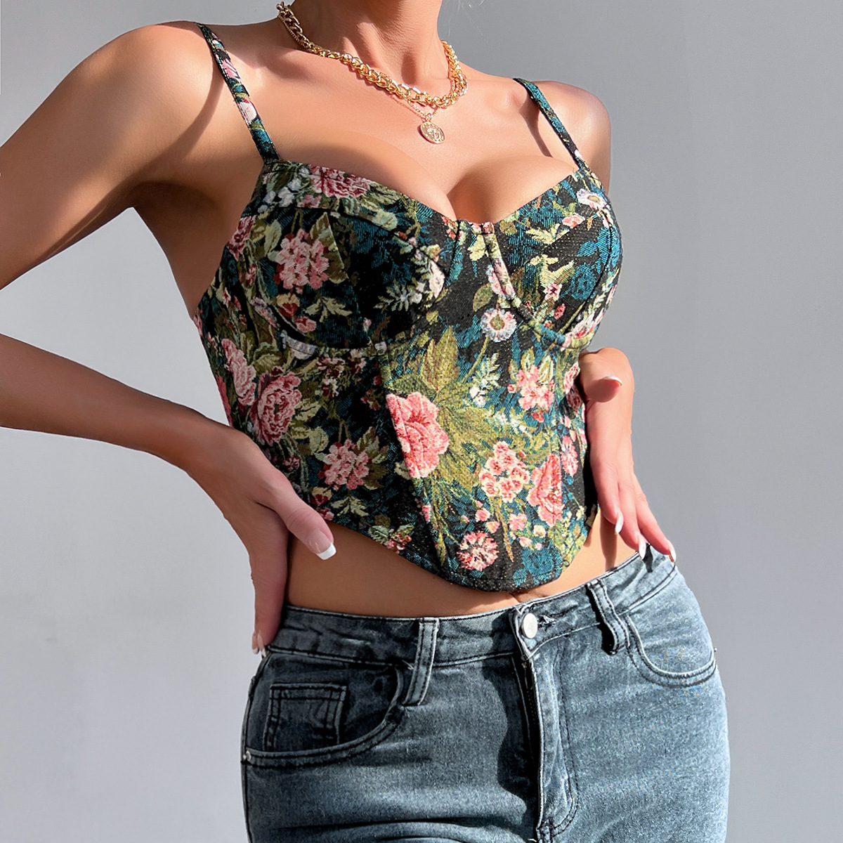 Title 2, Female Retro Flower Niche Camisole Vest